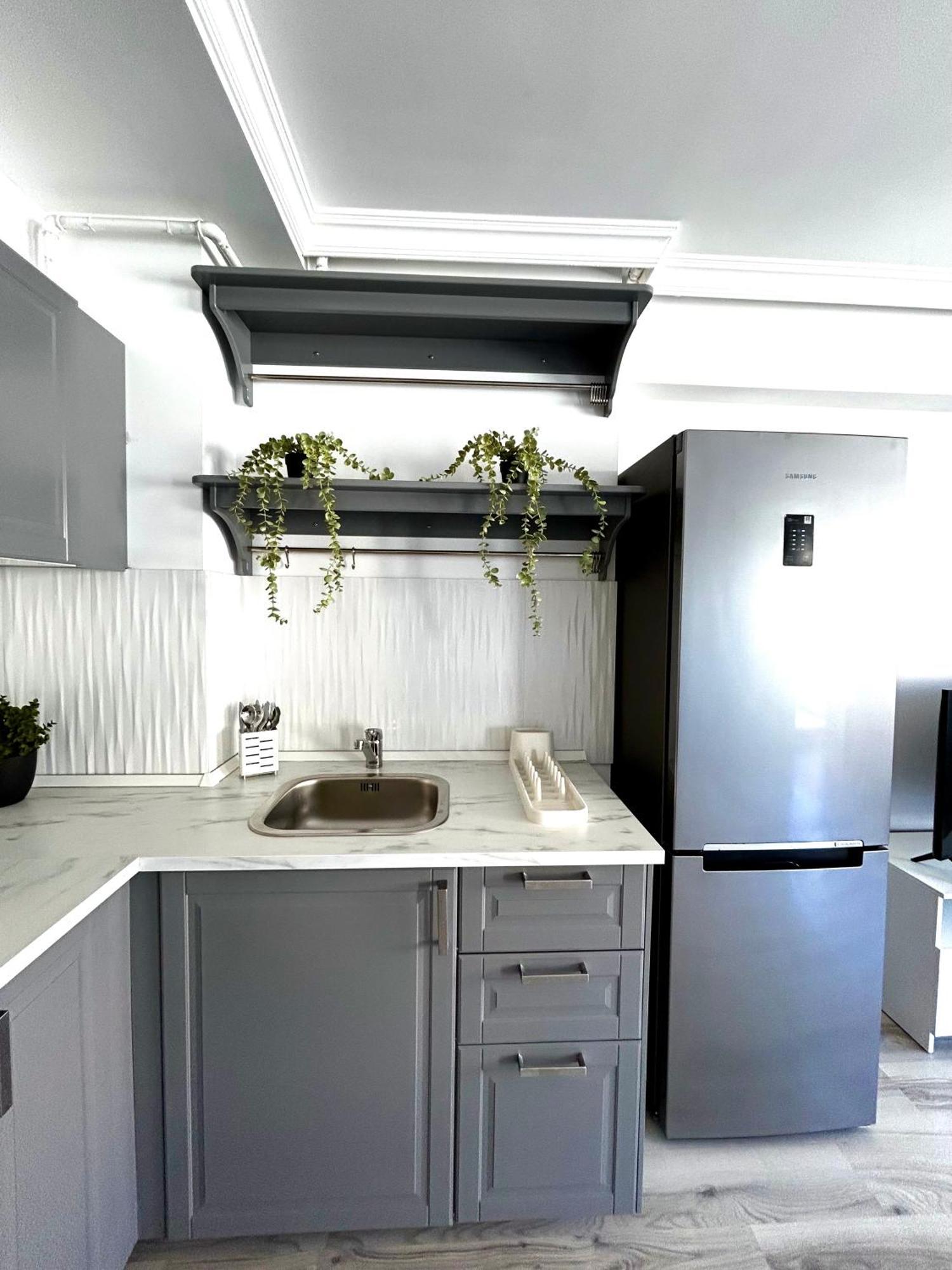 Appartement Rose 4 Elegant In Pipera With Underground Parking & Self Check In Voluntari